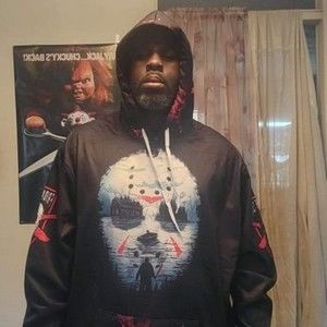 Meet your Posher, Laurence